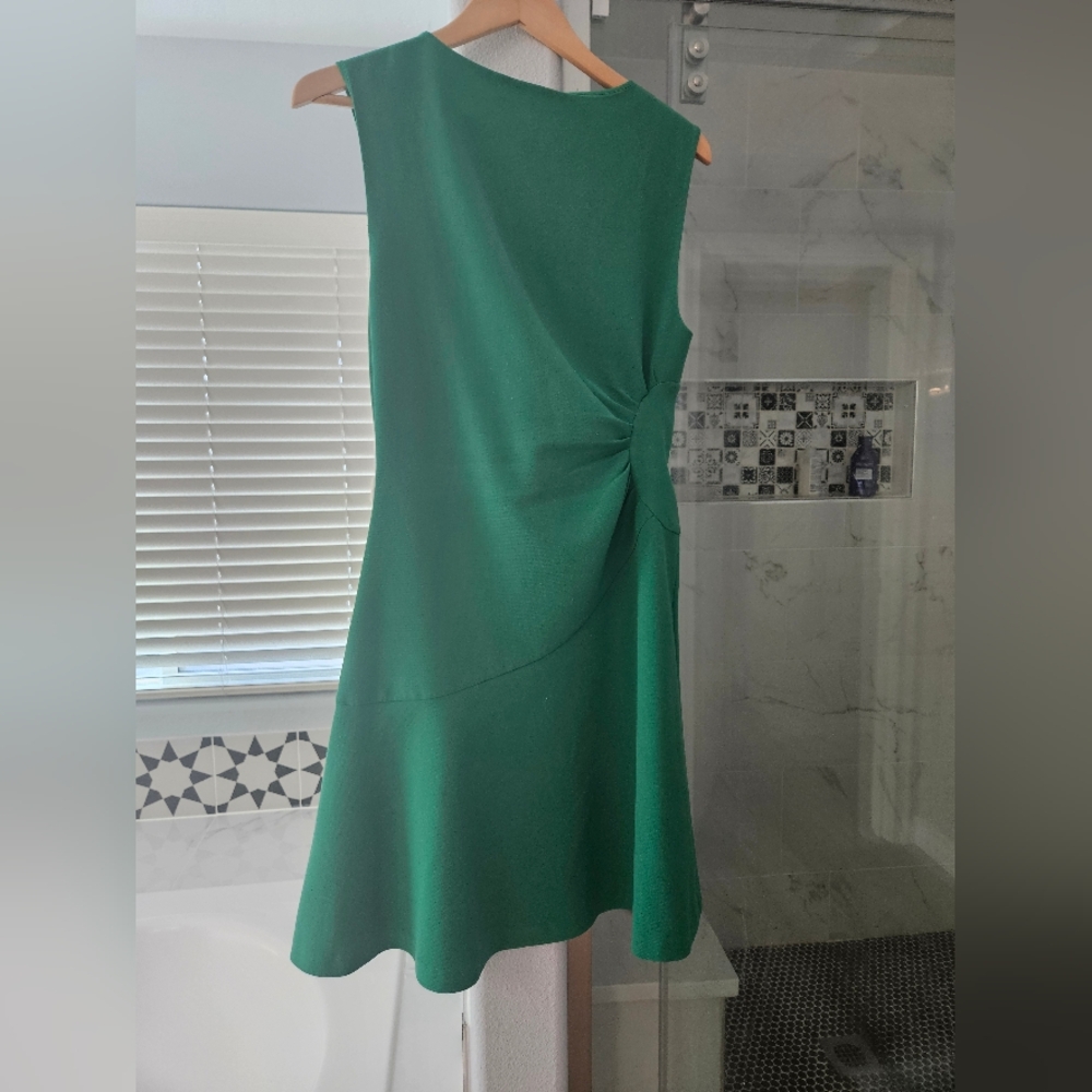 No longer fit me - Picture 2 of 4